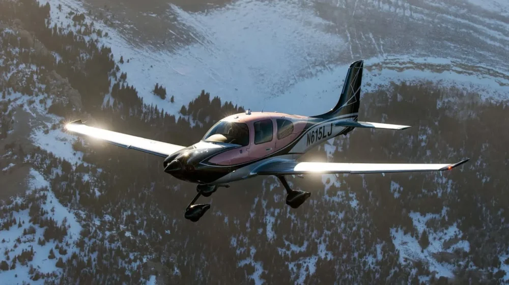 Cirrus SR22