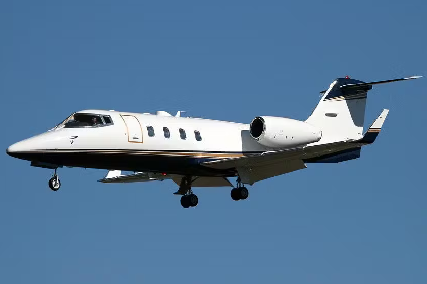 especificações do Learjet 55